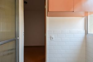 Image 19 - 920598