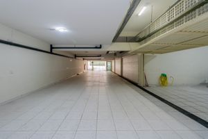 Image 28 - 920601