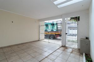 Image 25 - 920606