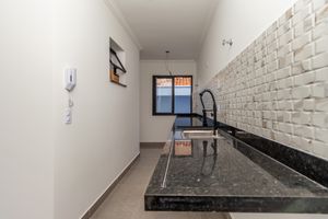 Image 5 - 920615