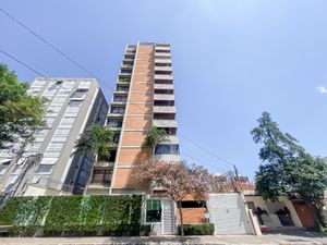 Image 8 - 920621