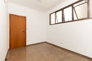Image 38 - 920621