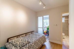 Image 19 - 920627