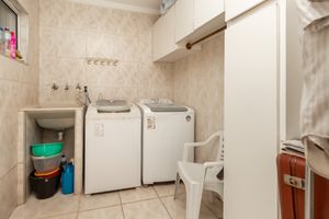 Image 39 - 920633
