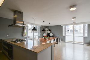 Image 30 - 920651