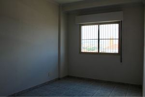 Image 3 - 920656