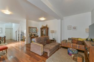 Image 7 - 920657