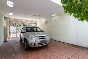 Image 32 - 920658