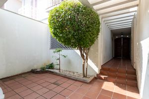 Image 33 - 920658