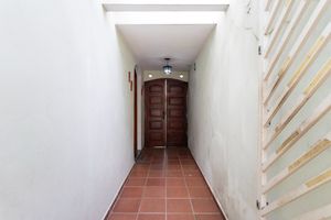 Image 35 - 920658