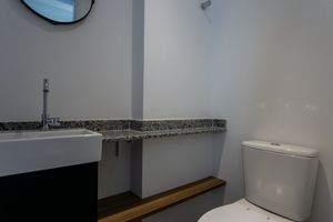 Image 25 - 920663