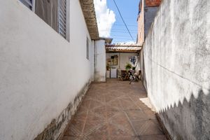 Image 41 - 920670