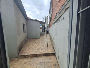 Image 8 - 920670
