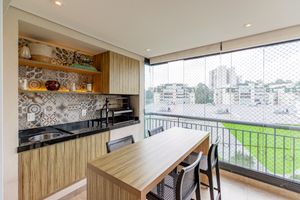 Image 11 - 920675