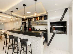 Image 35 - 920676