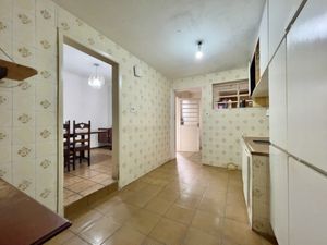 Image 32 - 920677