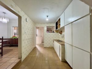 Image 31 - 920677