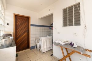 Image 33 - 920682
