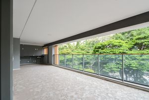 Image 9 - 920683