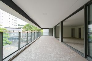 Image 12 - 920683