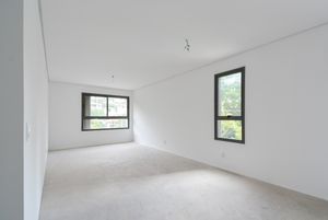 Image 32 - 920683