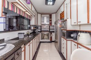 Image 30 - 920685