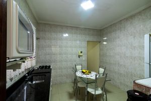 Image 12 - 920686