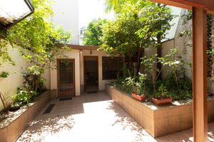 Image 2 - 920687
