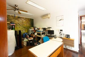 Image 12 - 920687
