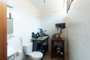 Image 27 - 920687