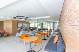 Image 30 - 920688