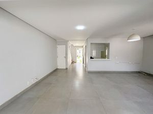 Image 7 - 920692