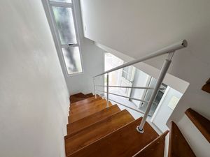 Image 42 - 920692
