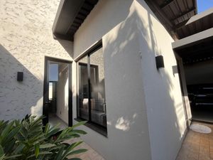 Image 21 - 920693
