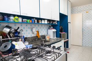 Image 7 - 920695