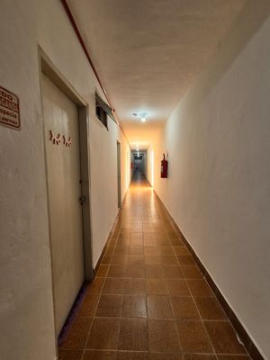 Image 14 - 920699