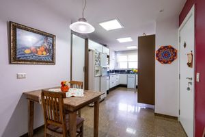 Image 31 - 920702