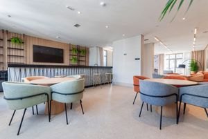 Image 34 - 920711