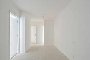 Image 24 - 920714