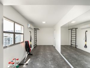 Image 35 - 920720