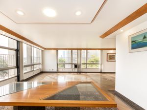 Image 6 - 920720