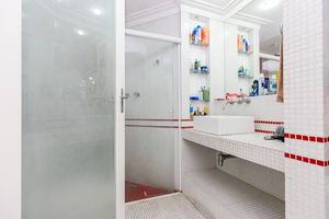 Image 31 - 920731