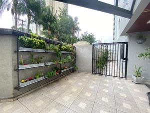Image 23 - 920734
