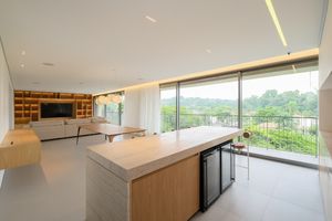 Image 32 - 920738