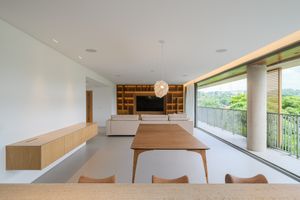 Image 7 - 920738