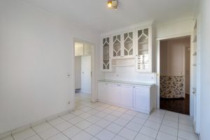 Image 11 - 920742