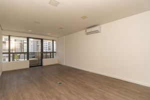 Image 3 - 920754