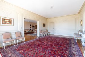 Image 10 - 920758