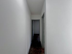 Image 25 - 920759