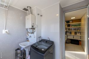 Image 35 - 920760